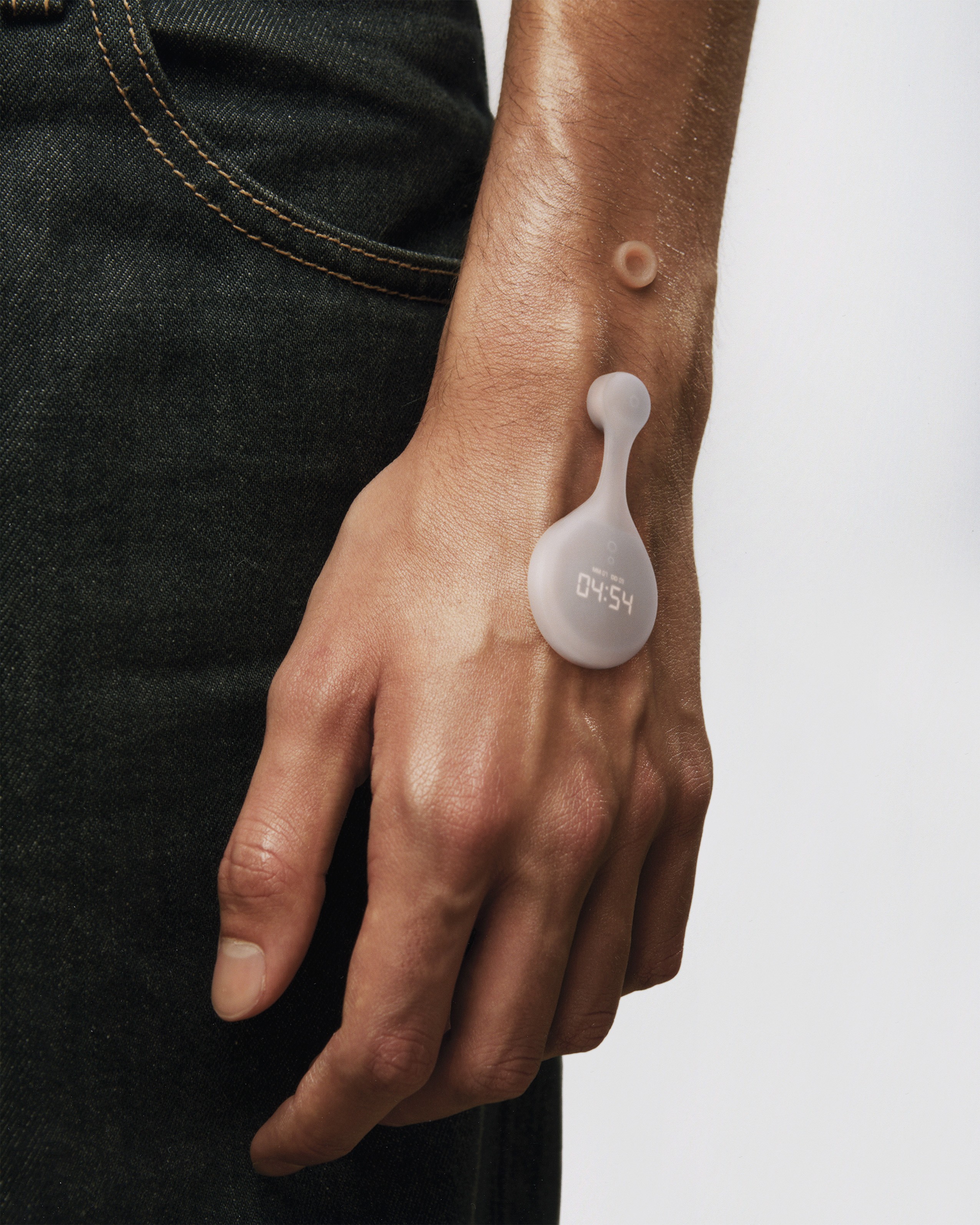 Yuri Roga, project: Snap Implants (fig. 8)